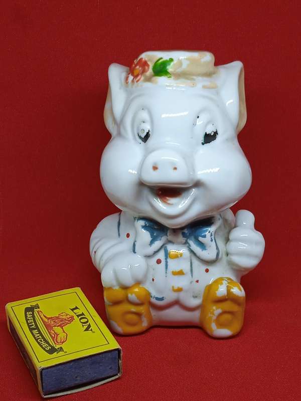 VINTAGE CERAMIC PIGGY BANK