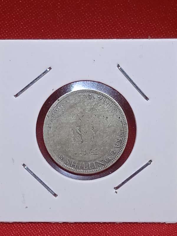 1929 SILVER ONE SHILLING IN COIN FLIP