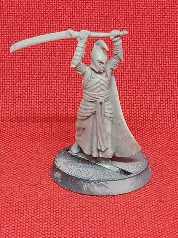 LORD OF THE RINGS MINIATURE FIGURINE