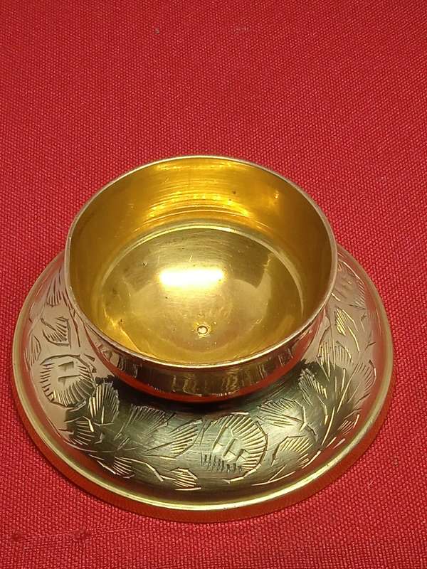VINTAGE INDIAN BRASS CLAW BELL WITH BOWL / RECEIVER