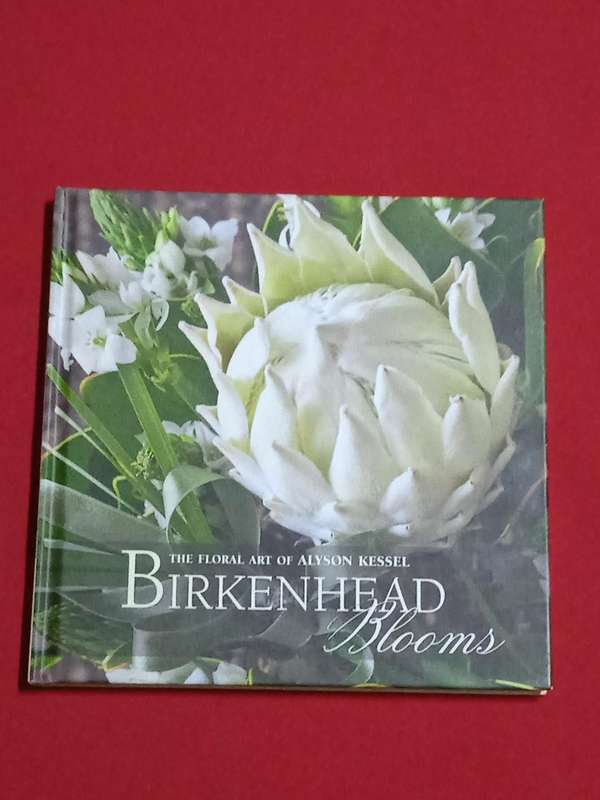THE FLORAL ART OF ALYSON KESSEL:BIRKENHEAD BLOOMS
