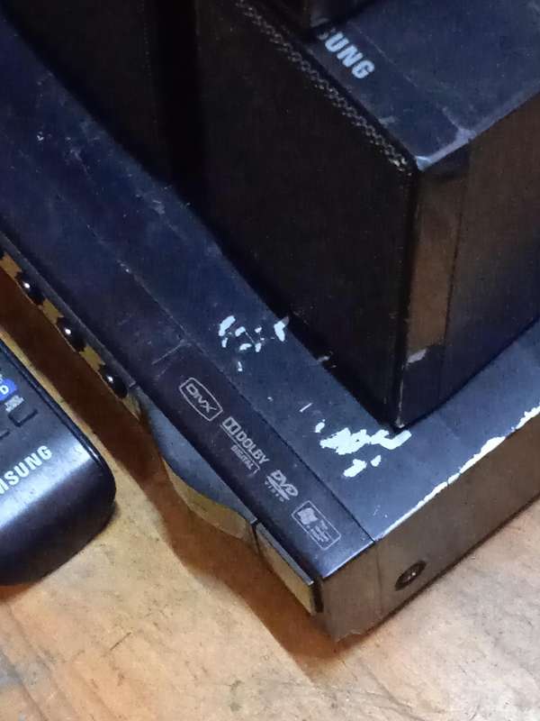 SAMSUNG HT-E330K HOME THEATRE SYSTEM