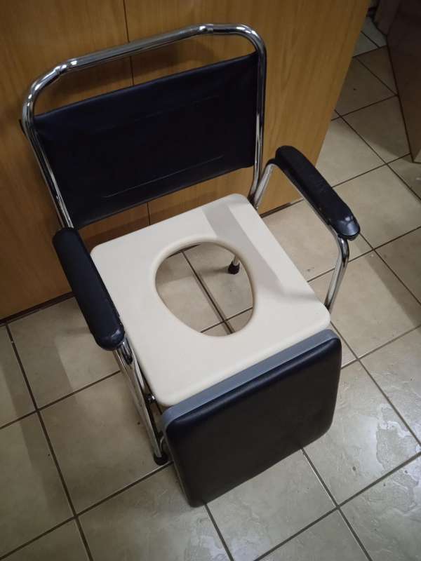 MEDICAL CHAIR