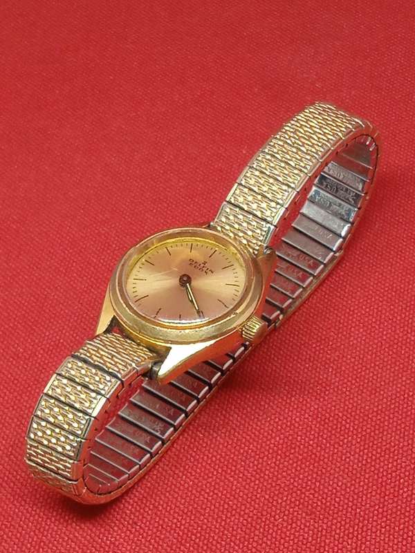 VINTAGE DELFIN EDOX LADIES WATCH(NOT WORKING)