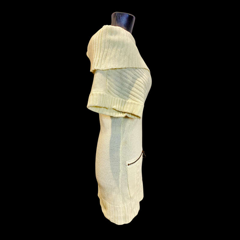 Cream top/dress Size: 10/34