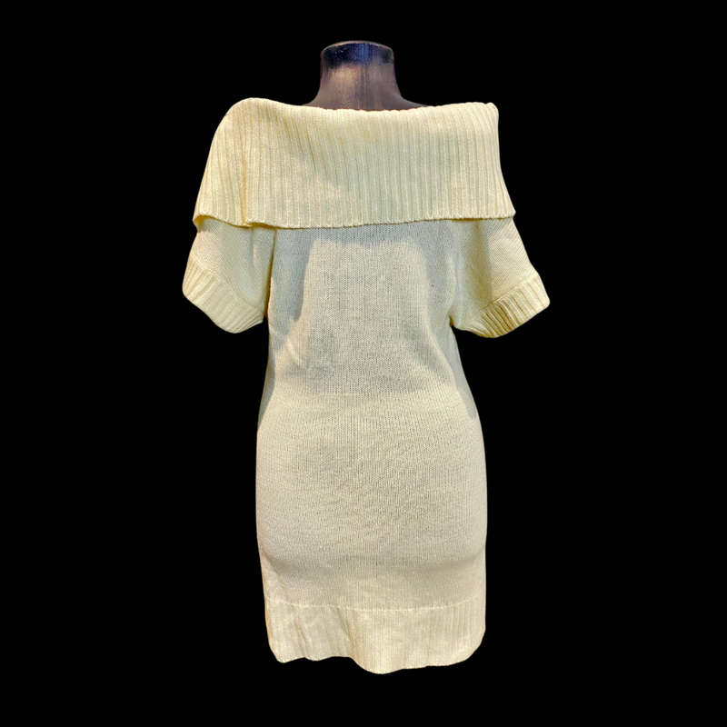 Cream top/dress Size: 10/34