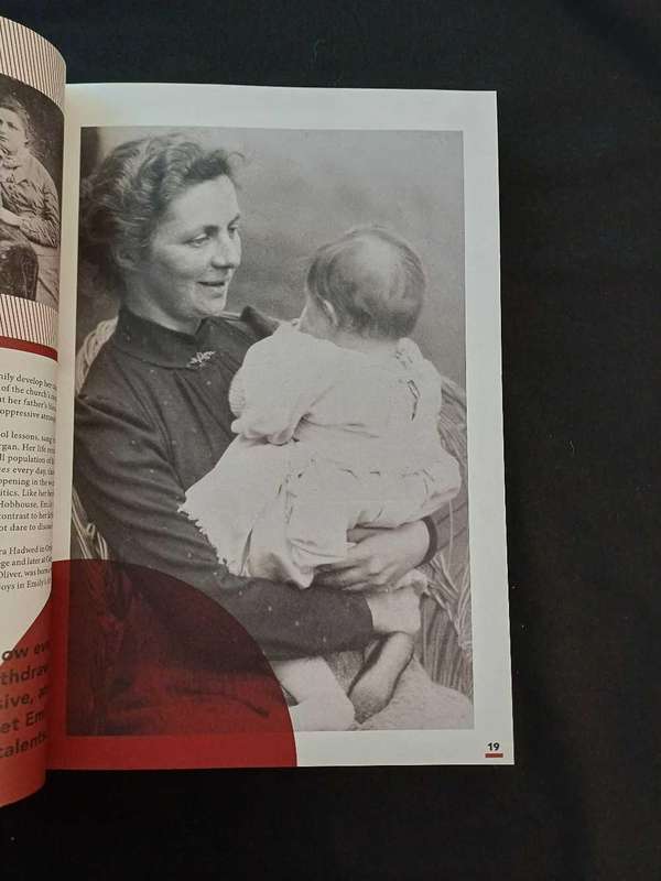 EMILY HOBHOUSE  - BELOVED TRAITOR BOOK - ELSABÉ BRITS
