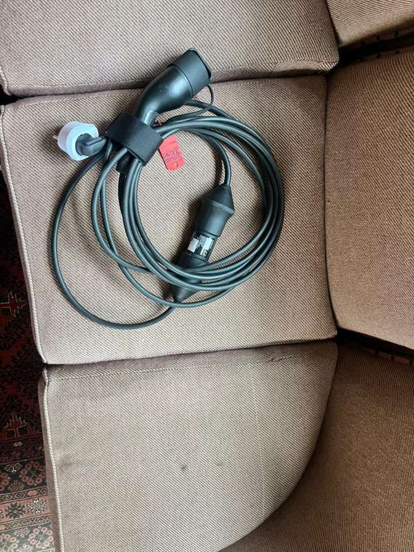 Volvo 2.3KW Electric Vehicle Charging Cable