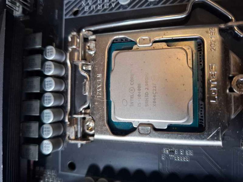 Gigabyte aurus lga 1200 motherboard and cpu