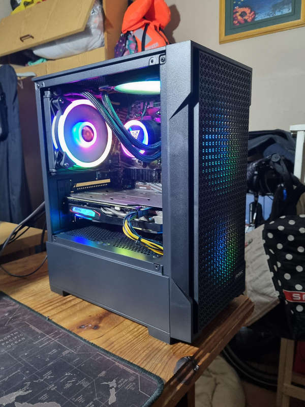 Ryzen 5 5500 gaming computer