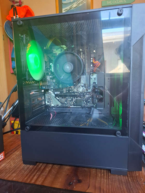 Ryzen 3 2200g pc