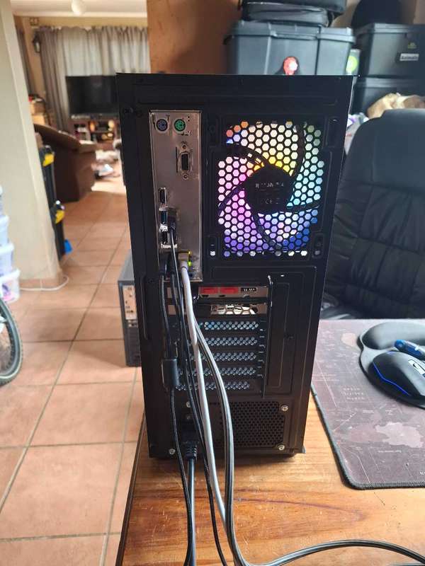 Ryzen 3 3200g gaming pc