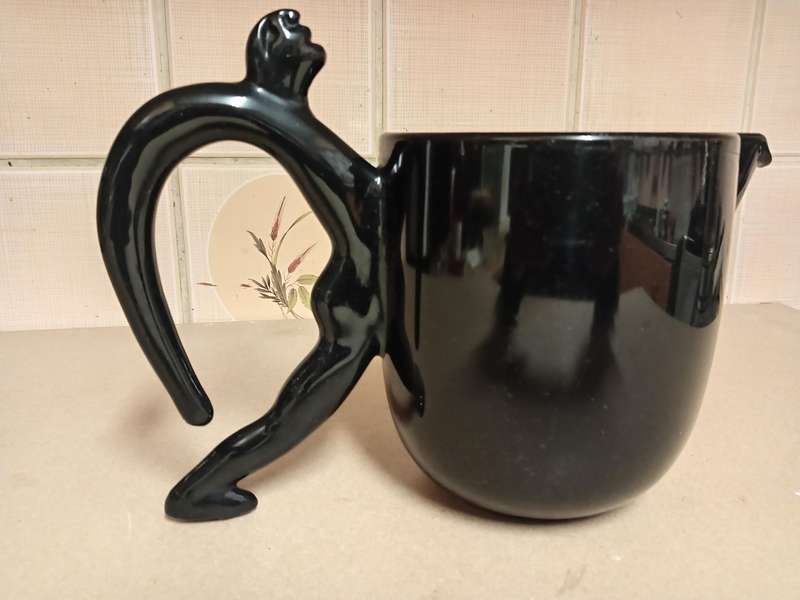BEAUTIFUL CARROL BOYES FUNCTIONAL ART BLACK PLASTIC JUG