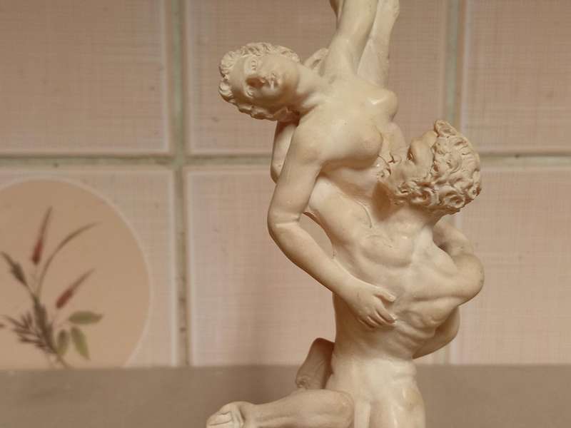 VINTAGE AMILCARE SANTINI FAUX MARBLE SCULPTURE