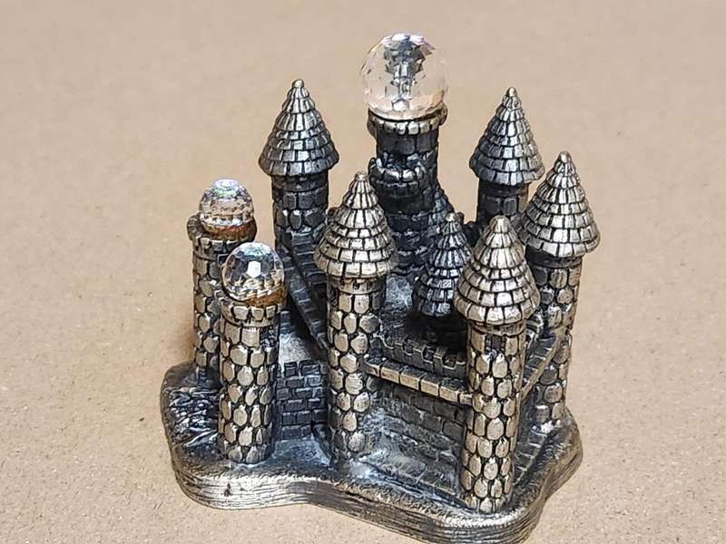 VINTAGE PEWTER AND CRYSTAL CASTLE CAMELOT FROM THE TUDOR "MYTH AND MAGIC" SERIES
