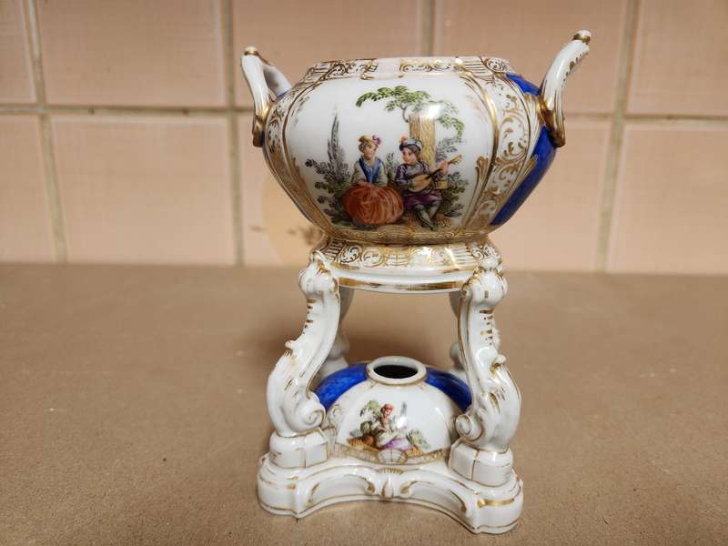 RARE ANTIQUE 19th CENTURY KPM BERLIN PORCELAIN CENSER
