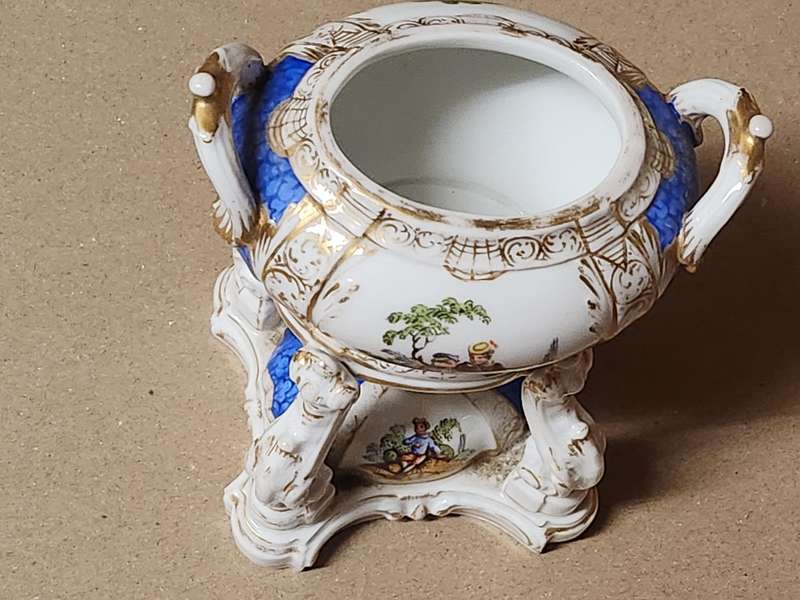 RARE ANTIQUE 19th CENTURY KPM BERLIN PORCELAIN CENSER