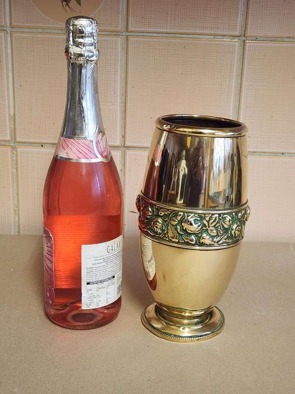 ANTIQUE ART NOUVEAU BELDRAY BRASS VASE