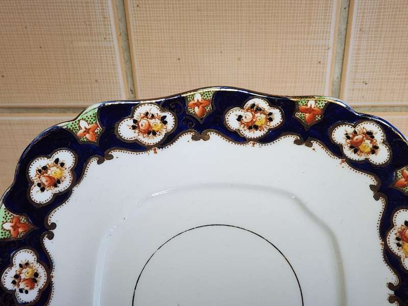 ANTIQUE 1927-1935 ROYAL ALBERT CROWN CHINA CAKE PLATTER AND SIX SIDE PLATES