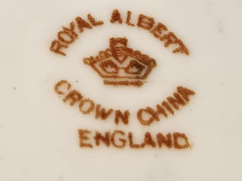 ANTIQUE 1927-1935 ROYAL ALBERT CROWN CHINA CAKE PLATTER AND SIX SIDE PLATES