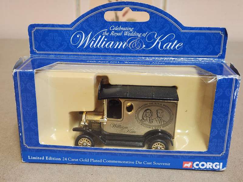 24 CT GOLD PLATED DIE CAST SOUVENIR TO COMMEMORATE THE WEDDING OF PRINCE WILLIAM AND KATE