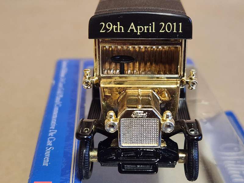 24 CT GOLD PLATED DIE CAST SOUVENIR TO COMMEMORATE THE WEDDING OF PRINCE WILLIAM AND KATE
