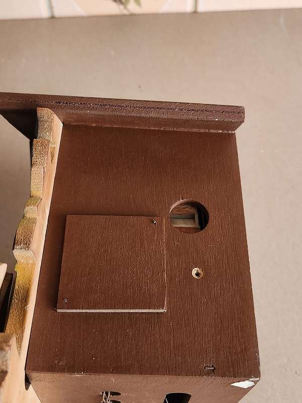 VINTAGE E SCHMECKENBECHER CUCKOO CLOCK, MISSING ONE DIAL