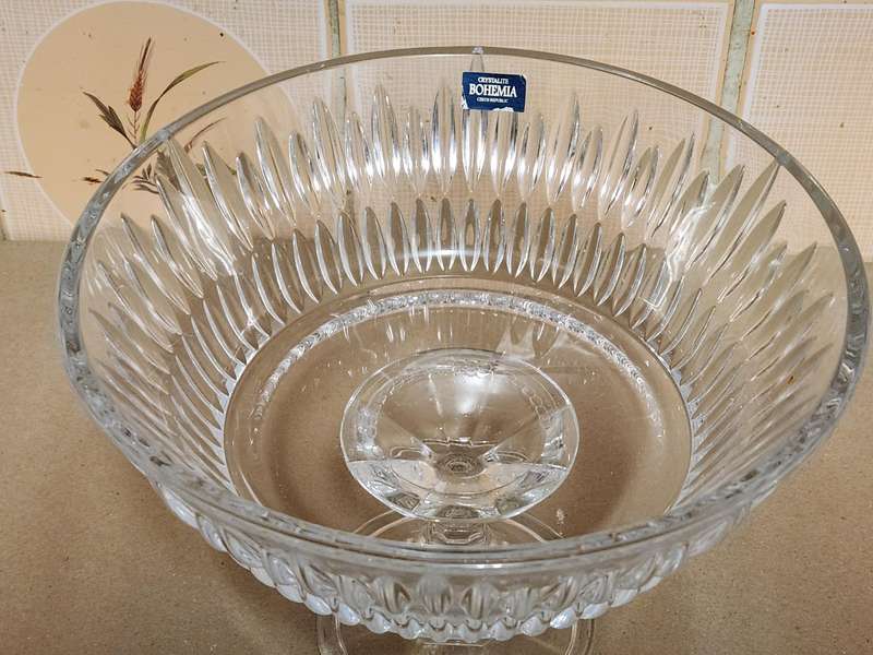 Bohemia Crystalite Czechoslovakia Pedestal Bowl/Centrepiece