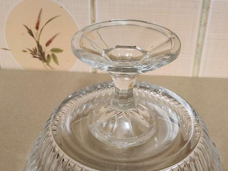 Bohemia Crystalite Czechoslovakia Pedestal Bowl/Centrepiece