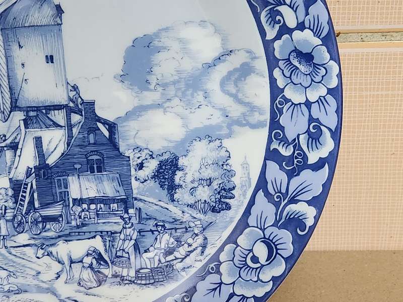 Vintage Delft Holland Plate from the Oude Molen Fabriek, Special Limited Edition