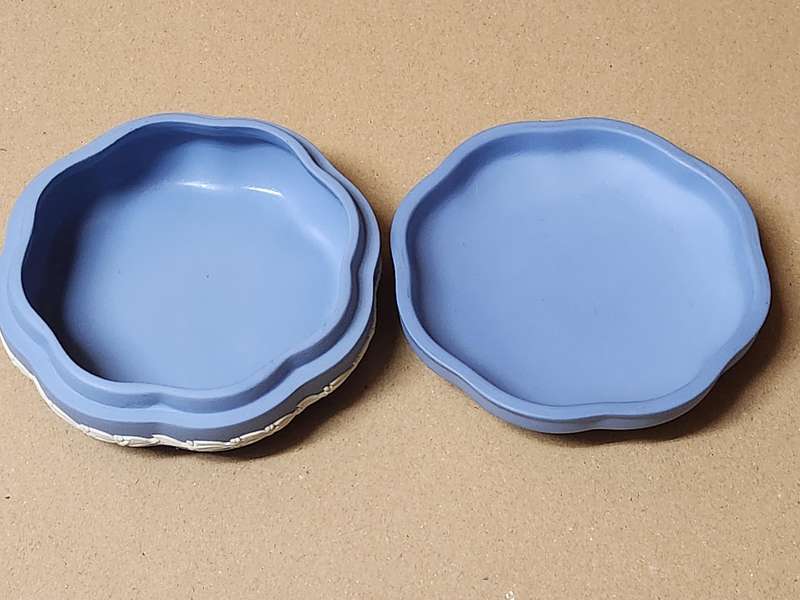 Large Wedgwood Jasperware Trinket Dish/Jewelry Box