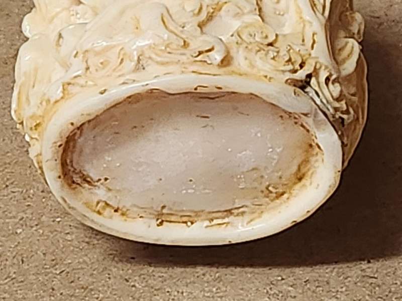 ANTIQUE CHINESE SNUFF BOTTLE