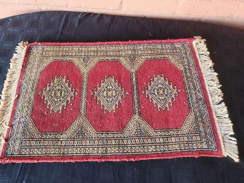 Pure Wool Hand Knotted Persian Prayer Carpet