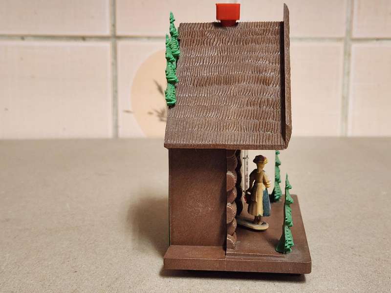 VINTAGE GERMAN WEATHER HOUSE WITH A THERMOMETER