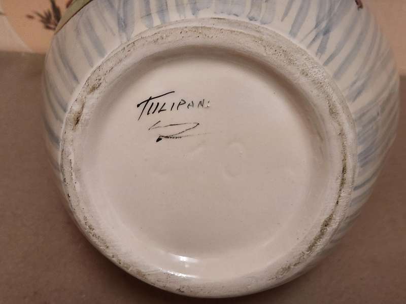 RARE FIND. 20th CENTURY ROUGE FONTAINE BAUDOUR CERAMIQUE VASE/URN