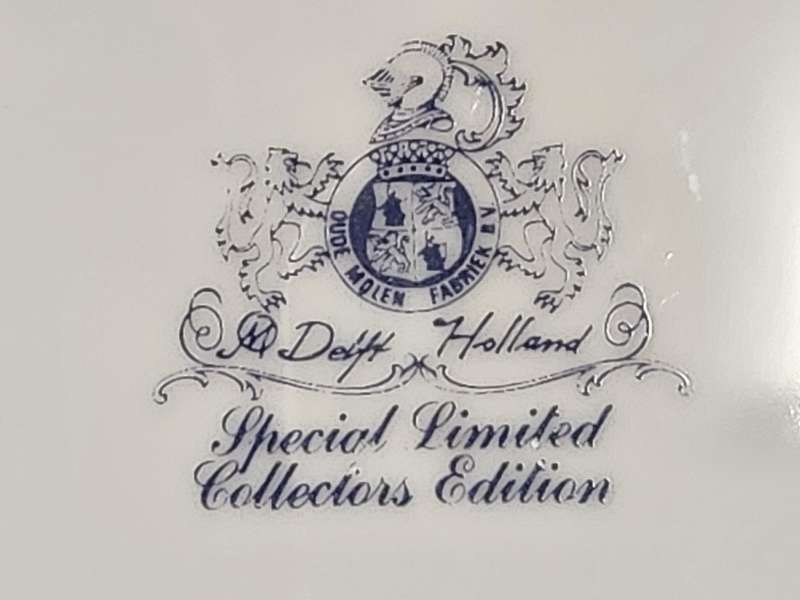 VINTAGE DELFT HOLLAND PLATE FROM THE OUDE MOLEN FABRIEK, SPECIAL LIMITED COLLECTORS EDITION