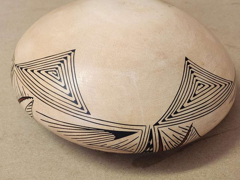 VINTAGE HOPI INDIAN POTTERY BOWL