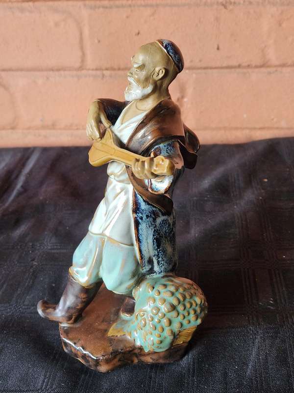 VINTAGE CHINESE SHIWAN MUDMAN FIGURINE