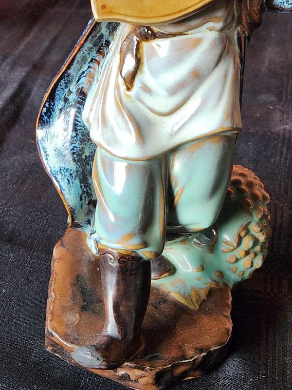 VINTAGE CHINESE SHIWAN MUDMAN FIGURINE