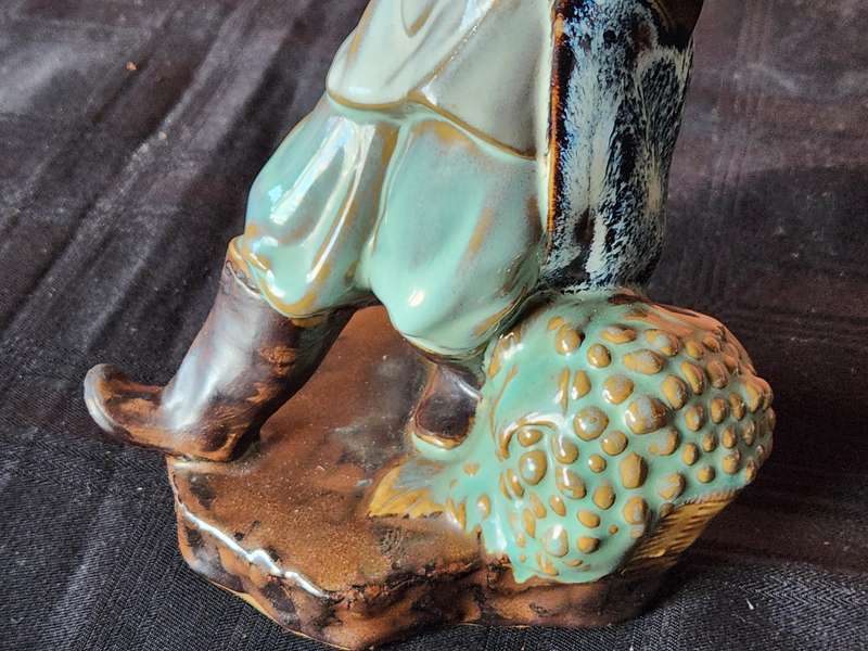 VINTAGE CHINESE SHIWAN MUDMAN FIGURINE