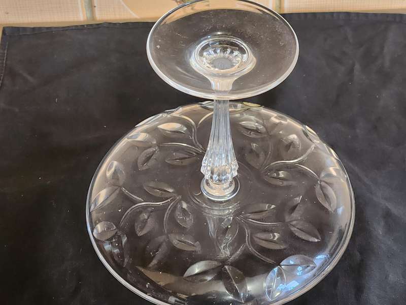 ROYAL CRYSTAL ROCK ITALY PEDESTAL DISH