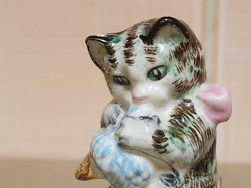 BEATRIX POTTER'S MISS MOPPET FIGURINE BY BESWICK