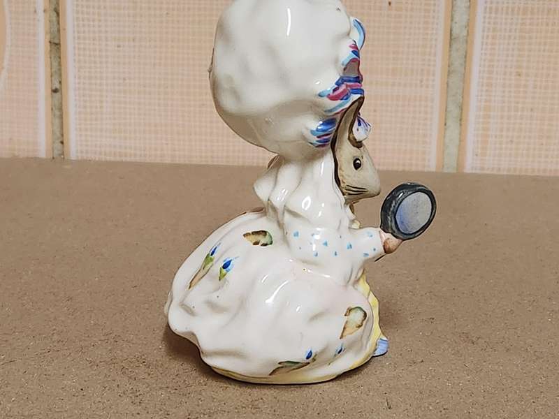 BEATRIX POTTER'S LADY MOUSE  FIGURINE BY BESWICK