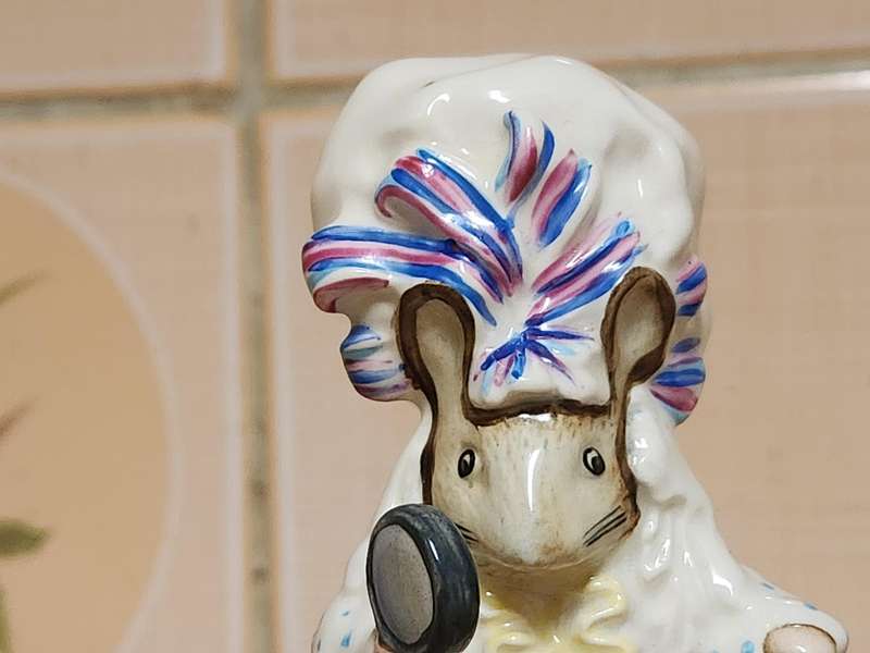 BEATRIX POTTER'S LADY MOUSE  FIGURINE BY BESWICK