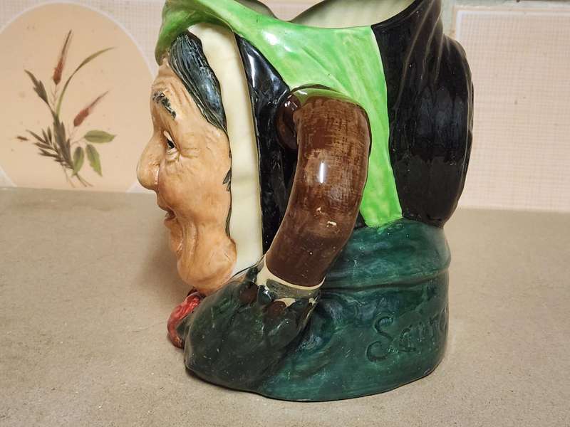 ROYAL DOULTON LARGE SAIREY GAMP CHARACTER JUG