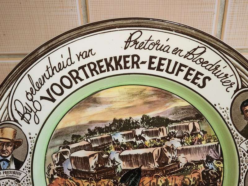 VINTAGE ROYAL DOULTON VOORTREKKER EEUFEES COMMEMORATIVE PLATE