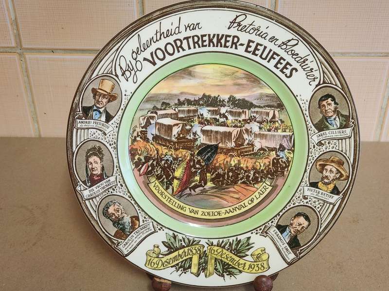 VINTAGE ROYAL DOULTON VOORTREKKER EEUFEES COMMEMORATIVE PLATE