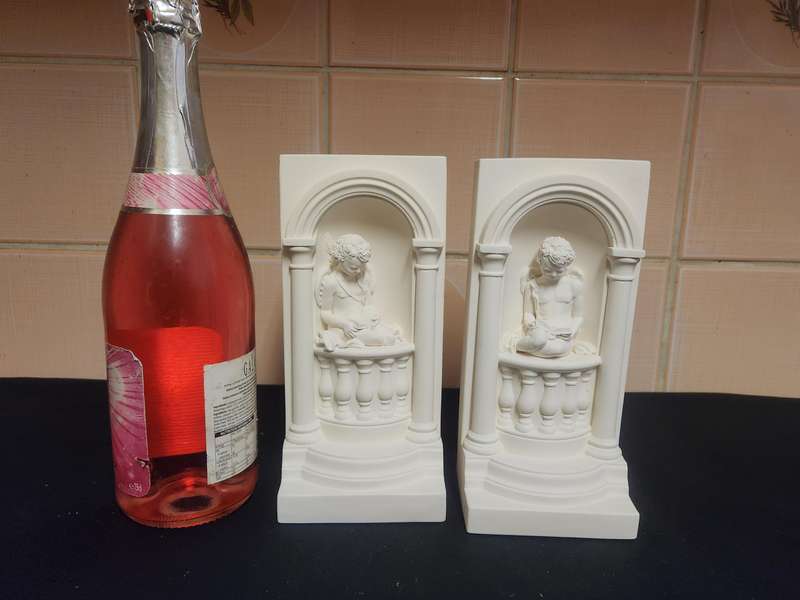 STUNNING RECONSTITUTED STONE CHERUB BOOKENDS