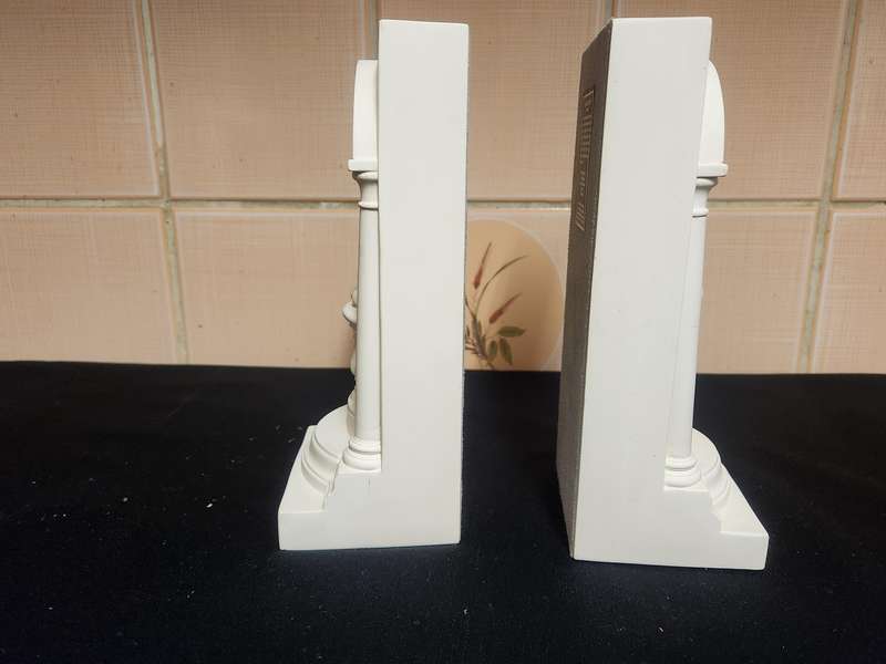 STUNNING RECONSTITUTED STONE CHERUB BOOKENDS
