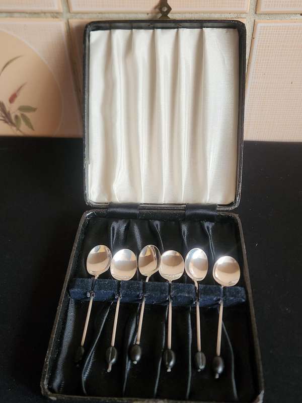 ANTIQUE LONDON SILVER COFFEE SPOON SET